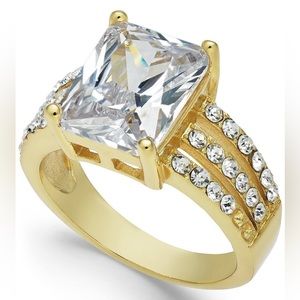 Emerald cut gold plate charter club ring size 7